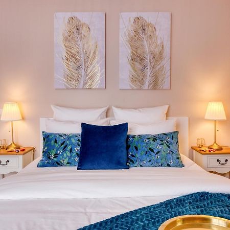 Studio Hotel - Lit King Size - Parking - Wifi - Proche Cdg Livry-Gargan Buitenkant foto