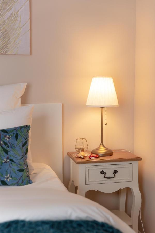 Studio Hotel - Lit King Size - Parking - Wifi - Proche Cdg Livry-Gargan Buitenkant foto